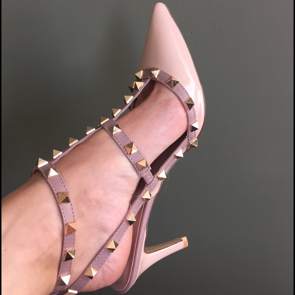 REDUCED!!!!Beautiful nude heels. - Picture 2 of 4